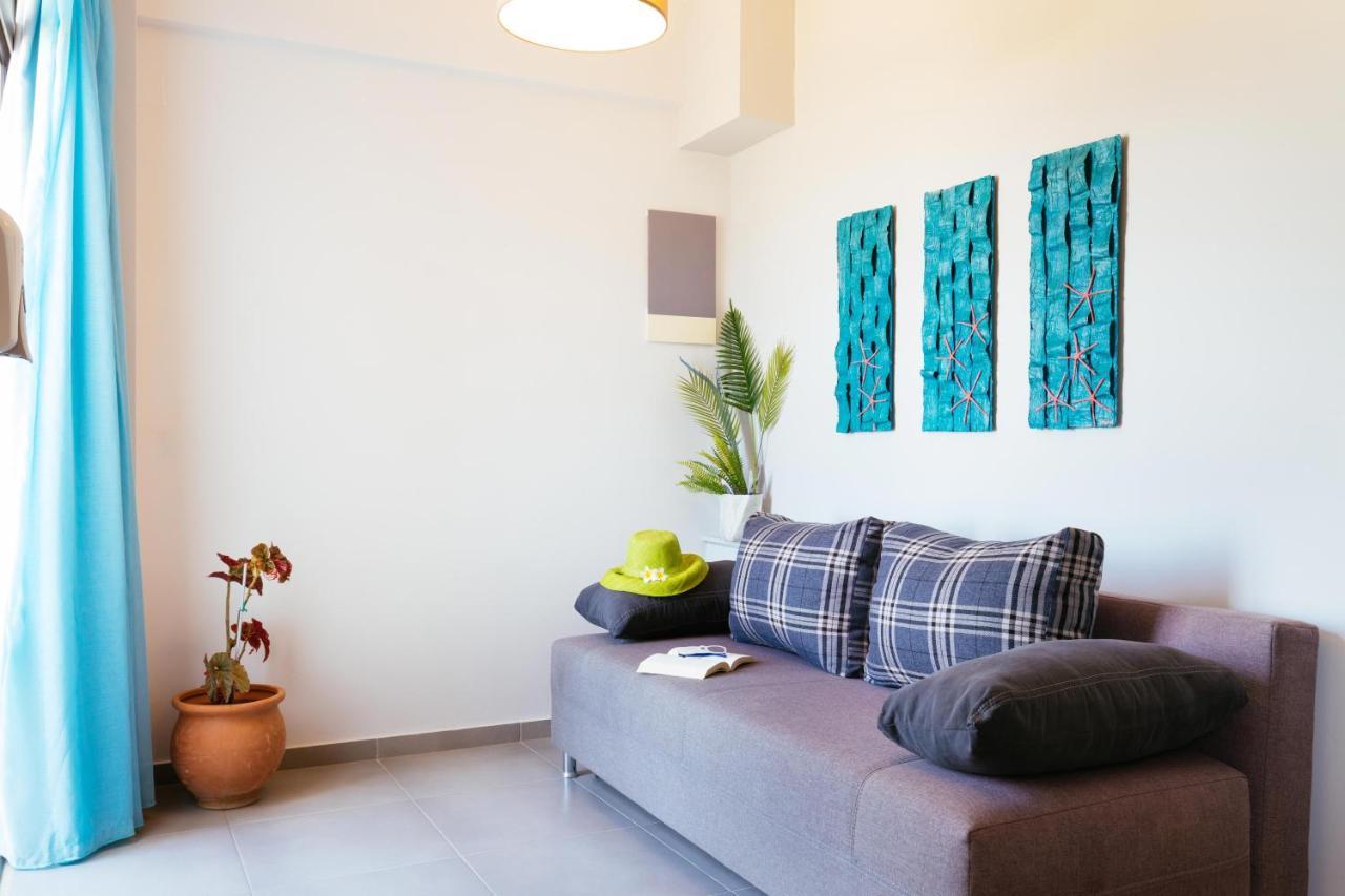 Sea View Luxury Apartments Плакиас Экстерьер фото