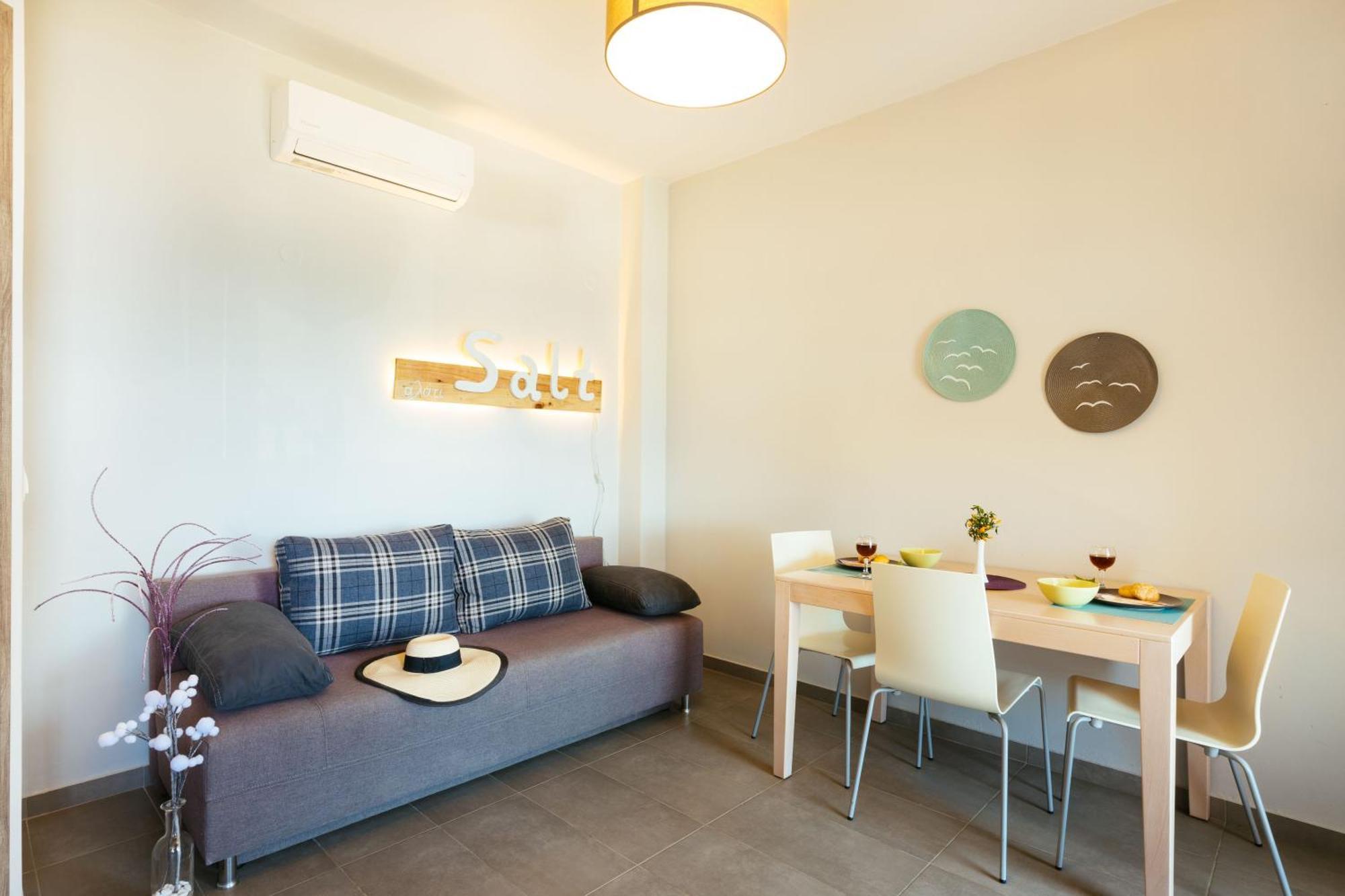 Sea View Luxury Apartments Плакиас Экстерьер фото