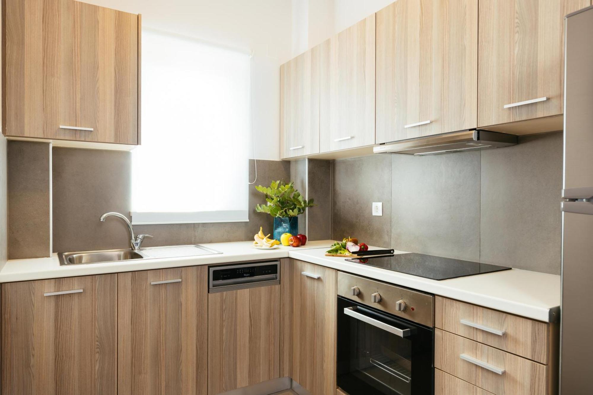 Sea View Luxury Apartments Плакиас Экстерьер фото