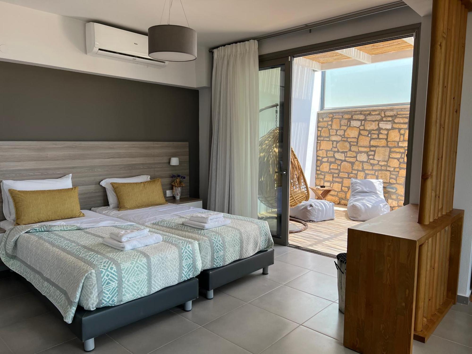 Sea View Luxury Apartments Плакиас Экстерьер фото